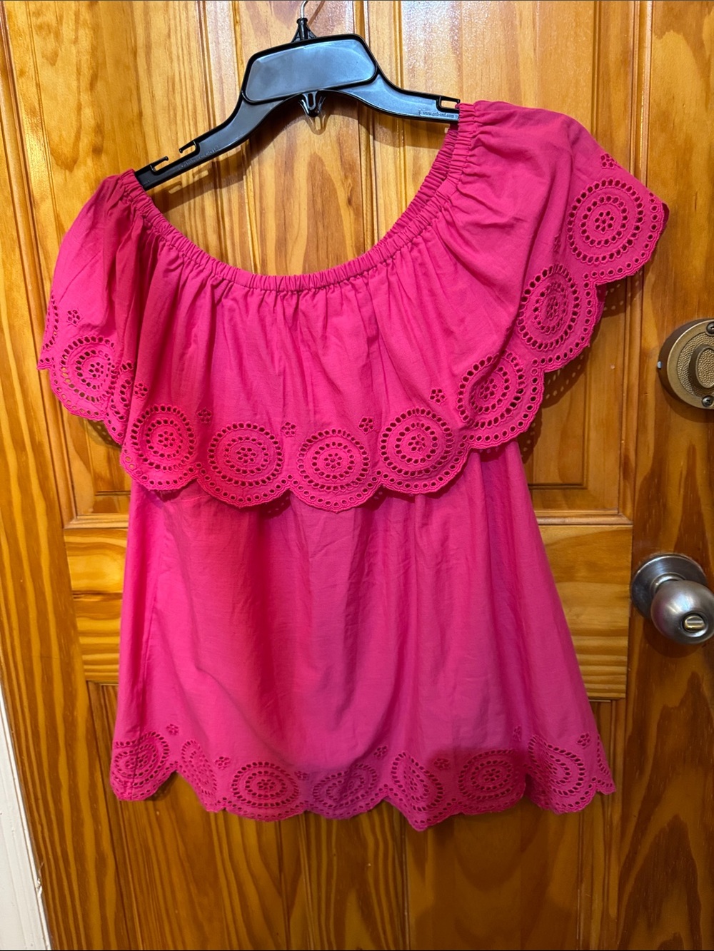 Off-Shoulder Eyelet Blouse in Hot Pink